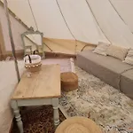 Campismo de Luxo Tente Glamping Bluebird à La Ferme De La Chevêche Fosses-La-Ville